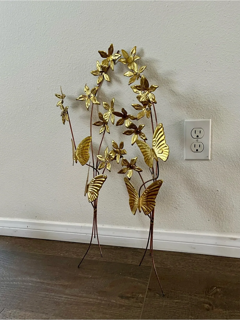 Vintage 1960s Homco MCM gilt metal wall art 24 inches long